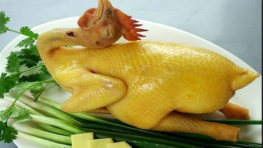 Thịt gà kỵ với thịt chó nên tránh ăn chung
