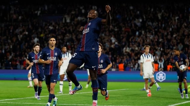PSG nhập cuộc tưng bừng ở Champions League.