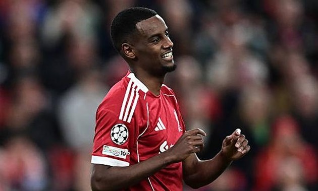 Alexander Isak (6.9): . Một sự khởi đầu bất ngờ khi anh thậm chí còn không ngồi dự bị ở Turf Moor. Tiền đạo người Thụy Điển trông rất sắc sảo trong suốt 57 phút thi đấu và dường như đã phát triển được sự ăn ý với Wirtz.