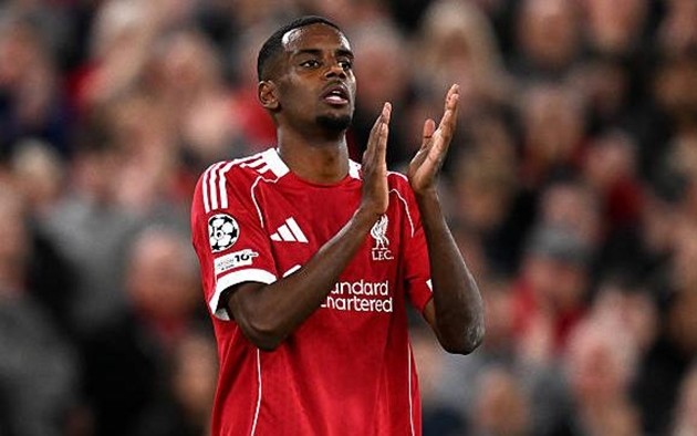 Alexander Isak đã có màn ra mắt Liverpool ở trận đấu với Atletico Madrid.