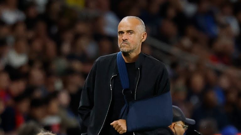 Enrique và PSG liên tục thắng trận.