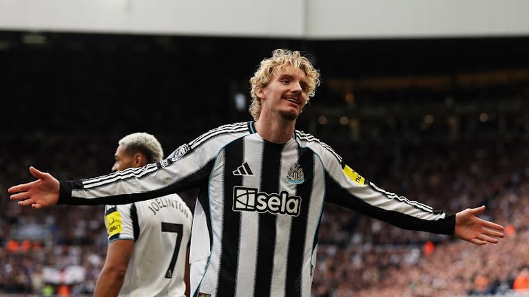 Newcastle United chuẩn bị tiếp đón Barcelona.