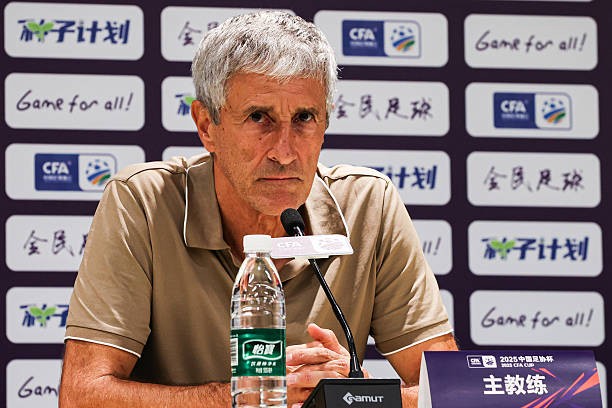 HLV Setien có nguy cơ bị sa thải. 