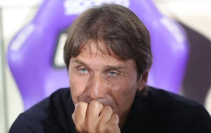 Conte vẫn còn đó đấu trường Champions League để phấn đấu.