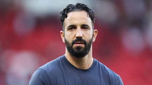 Ruben Amorim đang đối mặt với nhiều áp lực tại Man United.
