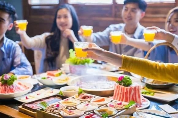 Tình cảm gia đình là con đường hai chiều, đòi hỏi cả sự sẻ chia lẫn đón nhận. 