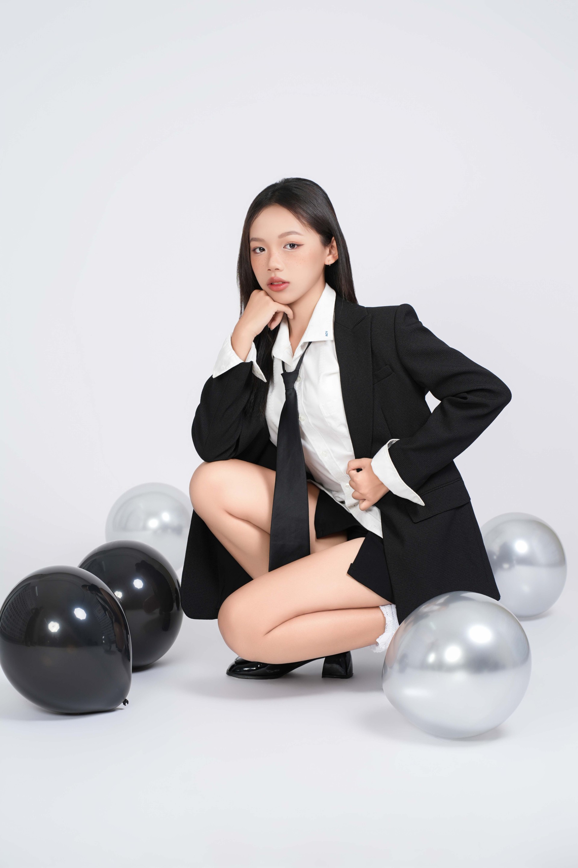 KHÁNH LINH (3)