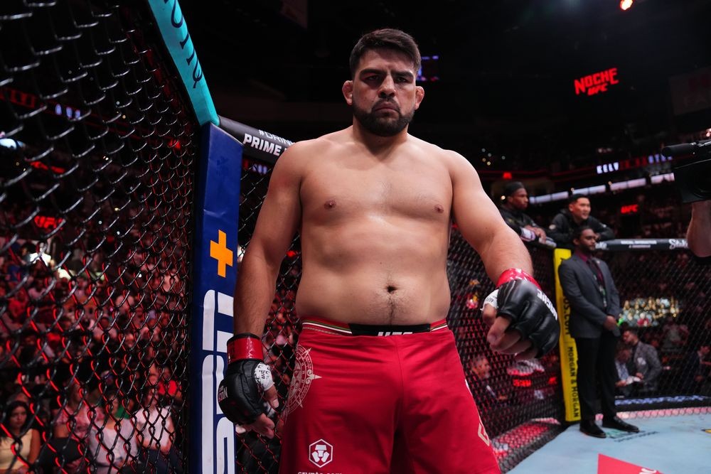 Kelvin Gastelum đối mặt với Dustin Stoltzfus tại Noche UFC