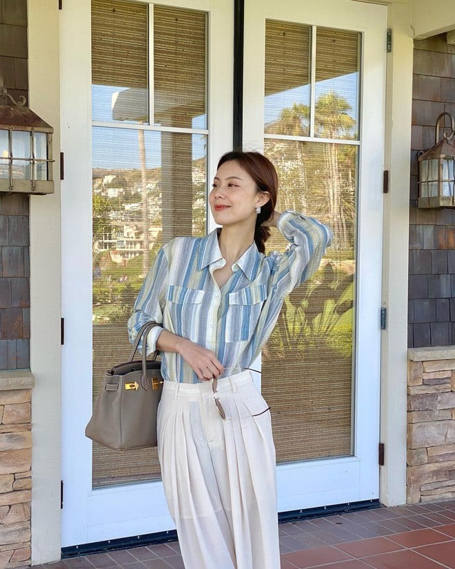 Họa tiết kẻ sọc vốn đã quen thuộc nhưng chưa bao giờ cũ. Thu 2025, sơ mi kẻ sọc trở lại với nhiều biến tấu mới lạ
