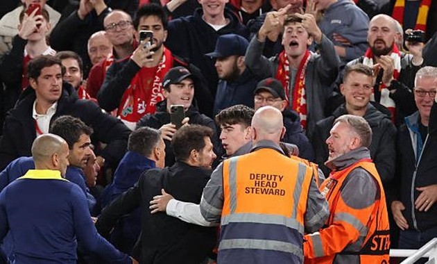 Liverpool có thể nhận án phạt từ UEFA sau trận đấu với Atletico Madrid.