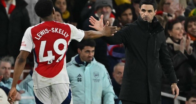 Arteta nói về màn ăn mừng nhắm vào Haaland của Lewis-Skelly