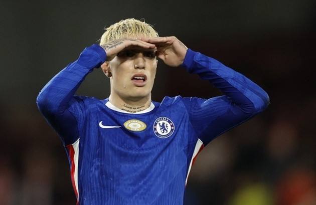 Ngôi sao Argentina cần tỏa sáng giúp Chelsea hạ Man Utd