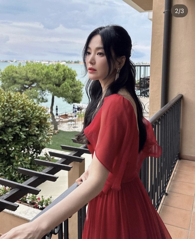 Việc kết hợp tất cả cùng lúc dễ khiến gương mặt trông nặng nề, thiếu sự tinh tế.
