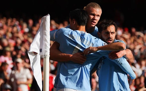 Haaland mở điểm cho Man City.