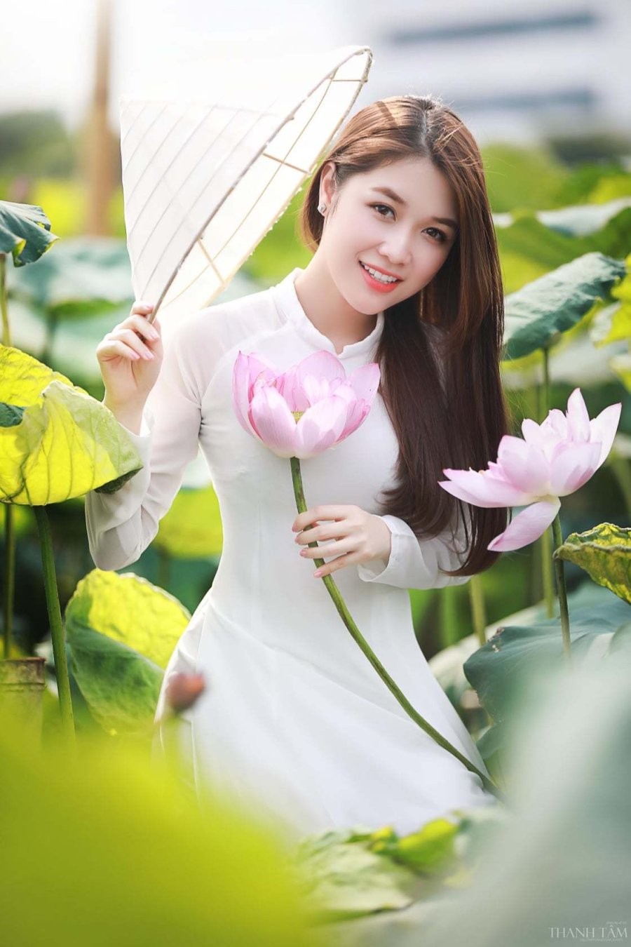 phu-nu-ao-dai-420