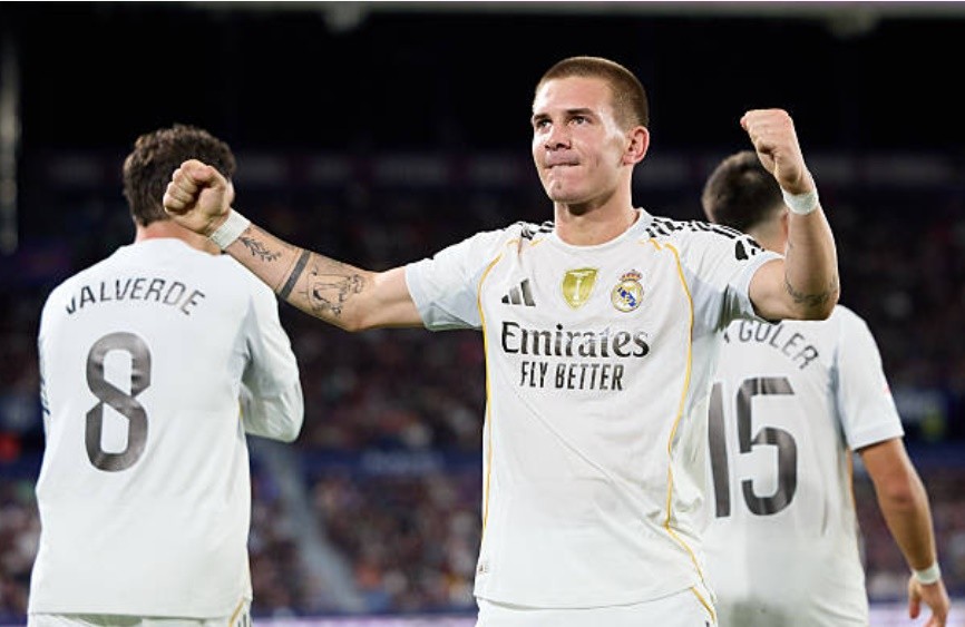 Franco Mastantuono đã có cho mình bàn thắng đầu tiên cho Real.