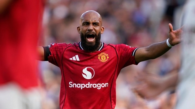 Bryan Mbeumo đang thắp lên những tia sáng hiếm hoi tại Man United.