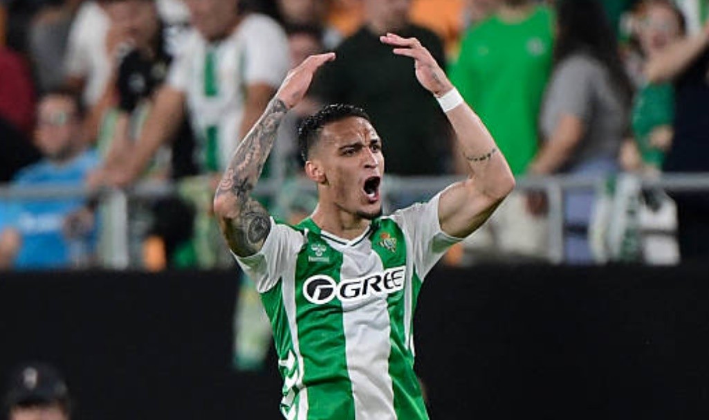 Đầu tàu Antony lại một lần nữa tỏa sáng giải nguy cho Betis.