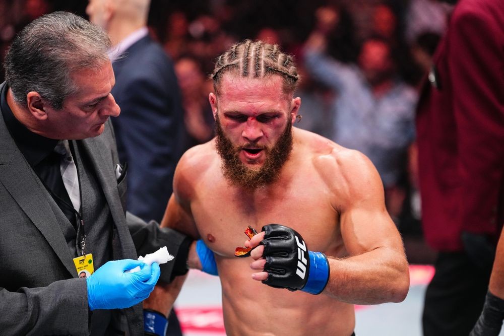 Rafael Fiziev trong trận đấu tại UFC 313