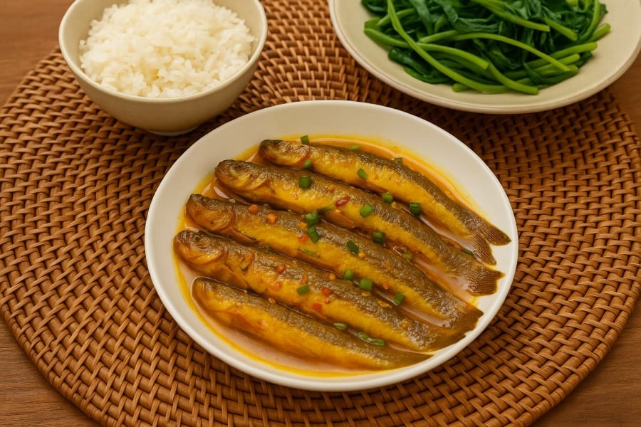 Cá chạch kho nghệ – món ăn dân dã nhưng mang lại giá trị dinh dưỡng vượt trội.