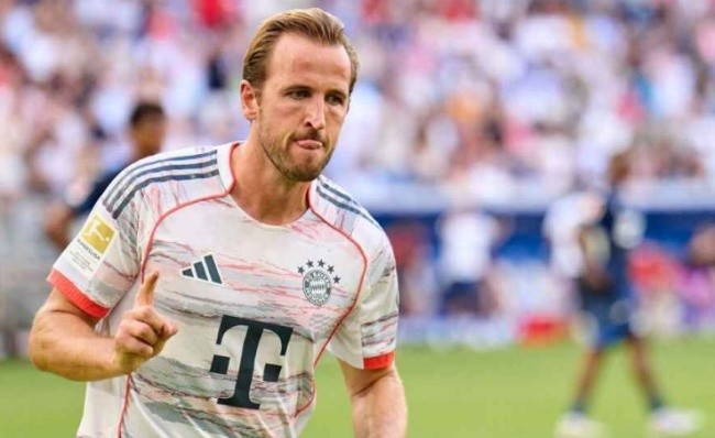 Kane bùng nổ ở Bayern.