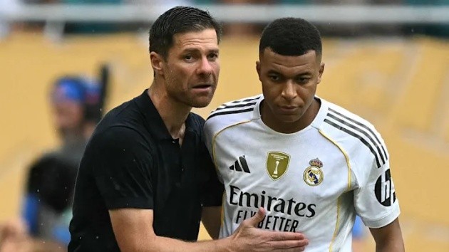 Alonso giúp Mbappe có khởi đầu mùa giải mới cực kỳ bùng nổ.