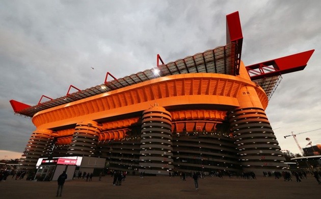 AC Milan và Inter Milan đều muốn sở hữu sân San Siro
