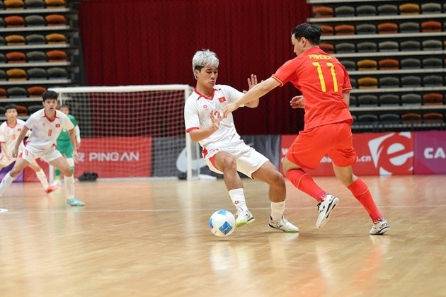 ĐT futsal Trung Quốc để thua đậm Việt Nam trên sân nhà. Ảnh: Báo Lao Động