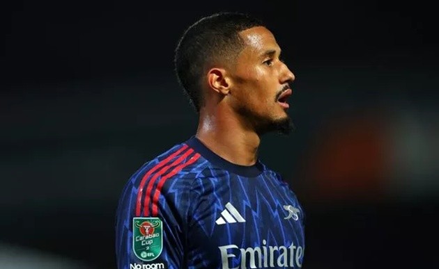 Saliba sắp gia hạn với Arsenal