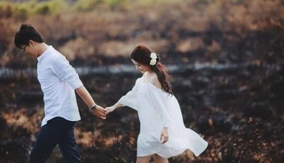 Nhiều nghiên cứu cho thấy, vợ chồng sống chung càng lâu thì càng giống nhau, từ thói quen sinh hoạt đến phản ứng cảm xúc. 