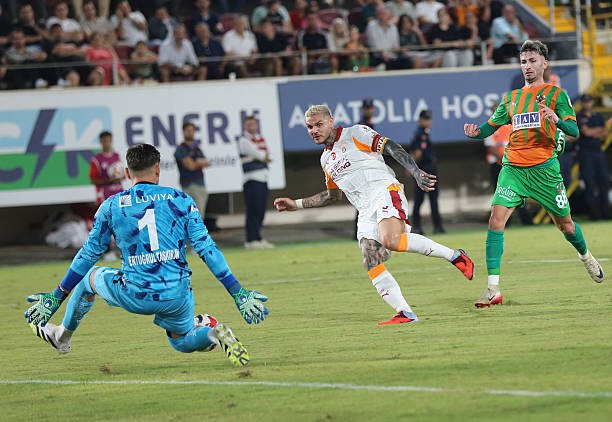 Mauro Icardi giúp Galatasaray duy trì chuỗi trận toàn thắng ở Super Lig.