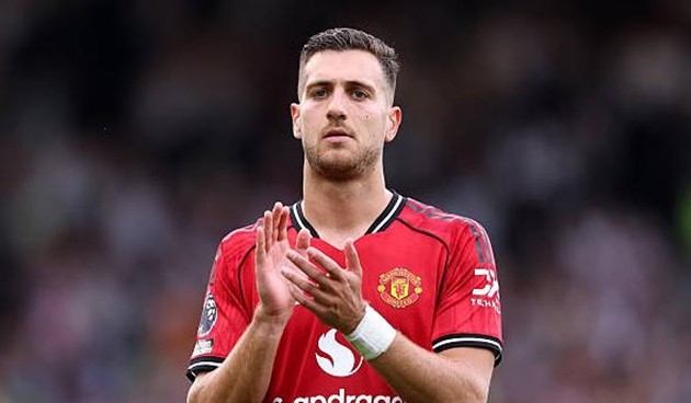 Diogo Dalot có thể trở lại ở trận đấu với Brentford.