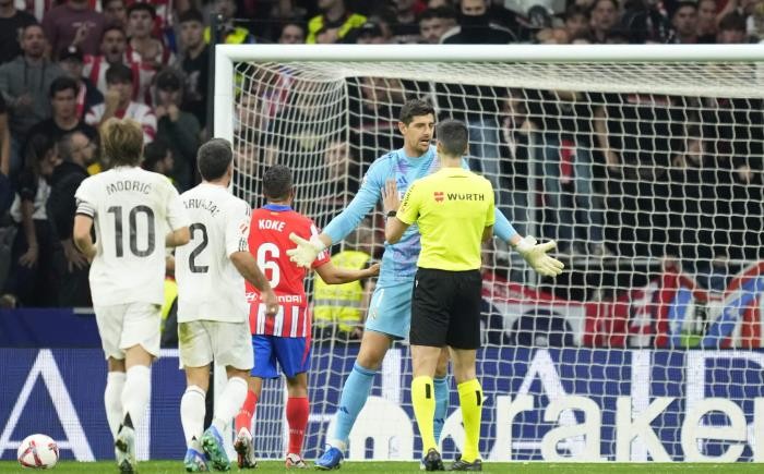 Courtois khi còn khoác áo Atletico.