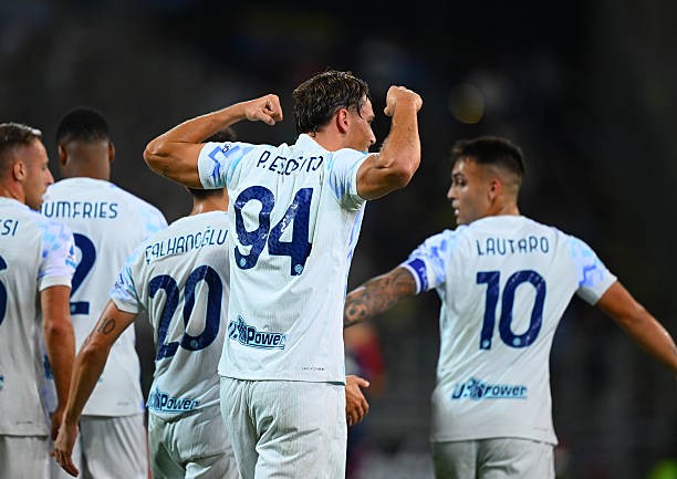 Inter Milan giành trọn 3 điểm trước Cagliari.