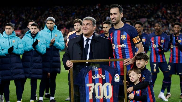 Busquets đã dành hết những vinh quang tập thể trong đời cầu thủ