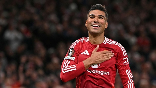 Hệ thống mới của người thay thế Amorim có thể giúp Casemiro kéo dài thời gian thăng hoa tại MU?