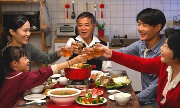 Tất nhiên, không để họ hàng ở cùng không đồng nghĩa với thờ ơ.