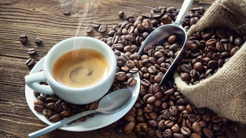 Caffeine cần khoảng 20–30 phút để đi vào não và phát huy tác dụng. Ảnh minh họa