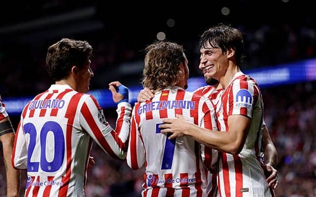 Atletico Madrid dễ dàng đánh bại Eintracht Frankfurt trên sân nhà.