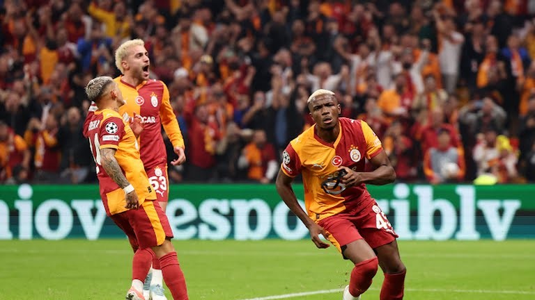 Osimhen giúp Galatasaray đánh bại Liverpool.