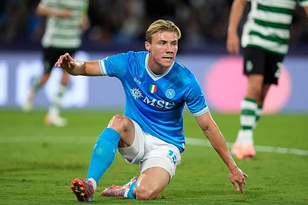 Rasmus Hojlund đang chơi ấn tượng tại Napoli. 