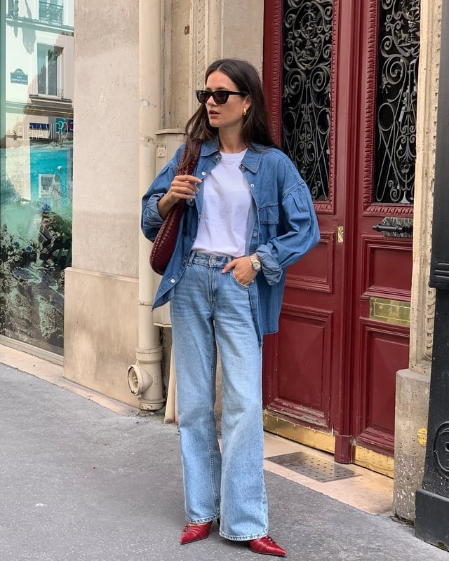 Màu sắc nổi bật này vừa tạo điểm nhấn, vừa tăng độ sang chảnh, giúp outfit mang đậm phong vị cổ điển