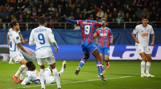 Eddie Nketiah một lần nữa tỏa sáng.