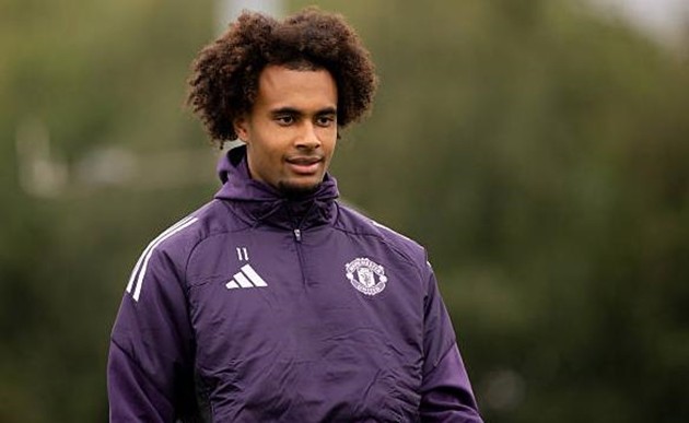 Joshua Zirkzee có thể rời Manchester United vào tháng 1.