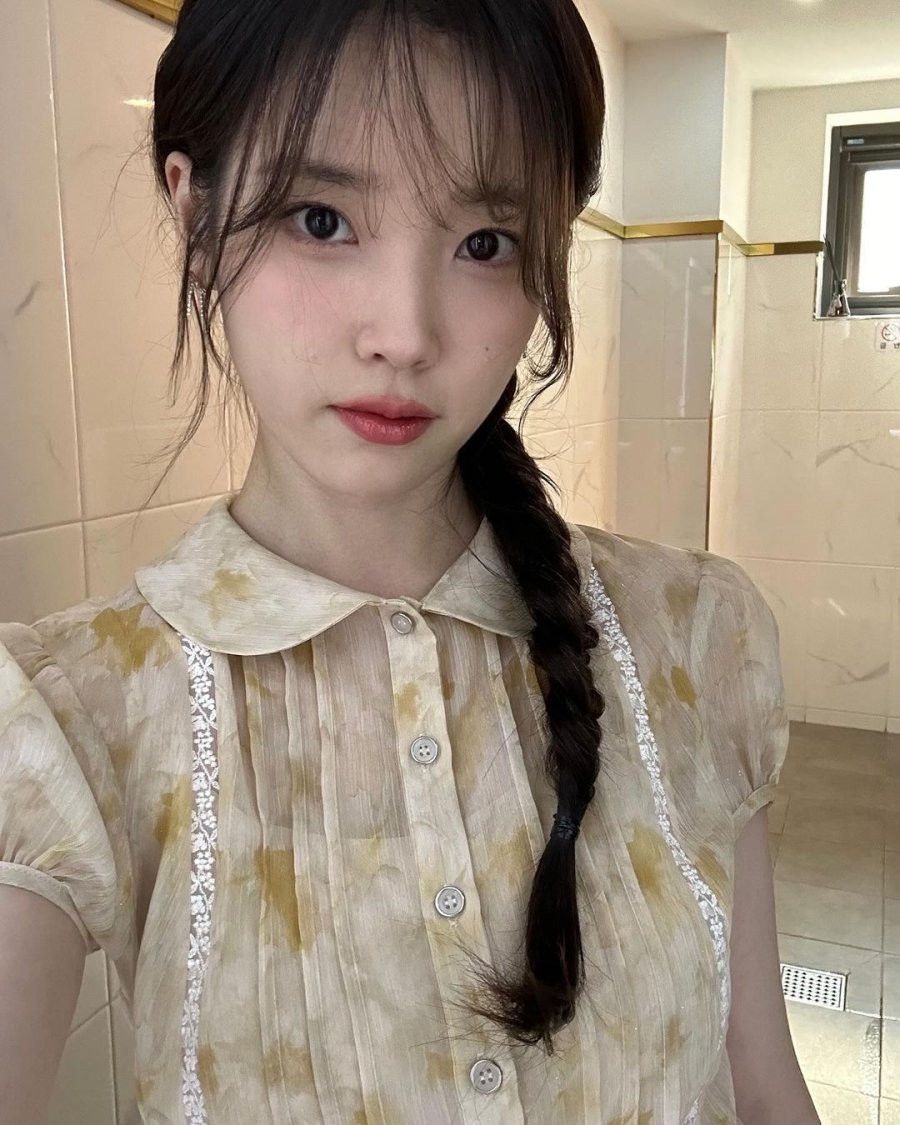 Đây là tone da “dễ tính” nhất vì dung hòa được cả hai nhóm nóng và lạnh.
