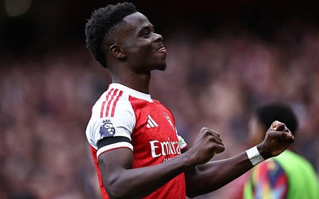 Bukayo Saka – 7.9: Đã thể hiện phong độ ổn định và khép lại trận đấu thứ 200 bằng một bàn thắng, gây ra không ít khó khăn cho West Ham bằng tốc độ và kỹ thuật.