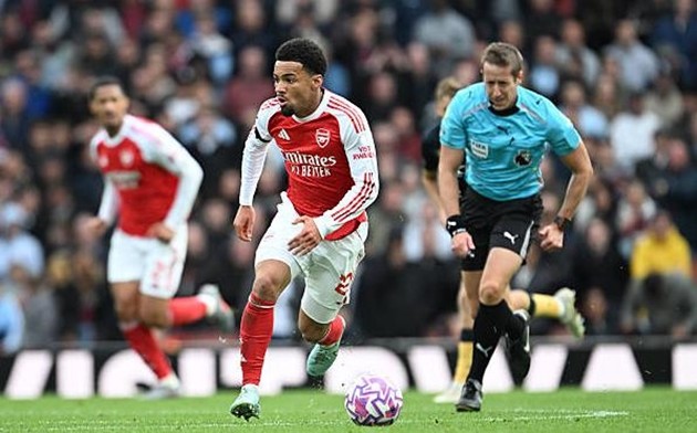 Ethan Nwaneri – 6.2: Có thể đã có được một pha kiến ​​tạo nếu Gyökeres có thể xoay người trong vòng cấm địa đông đúc.