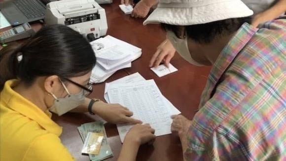 Đối với công dân từ 70 đến dưới 75 tuổi thuộc hộ nghèo hoặc hộ cận nghèo, nếu đáp ứng các điều kiện trên cũng có thể được hưởng trợ cấp.

