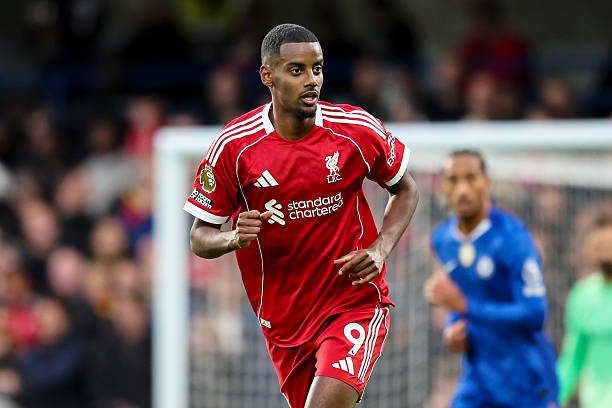 Isak chưa tỏa sáng như mong đợi.