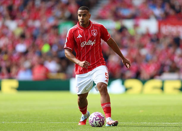 Chelsea muốn chiêu mộ Murillo từ Nottingham Forest.